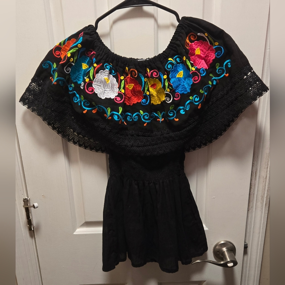 Mom (Size M) And Daughter Mexican Embroidered Dress